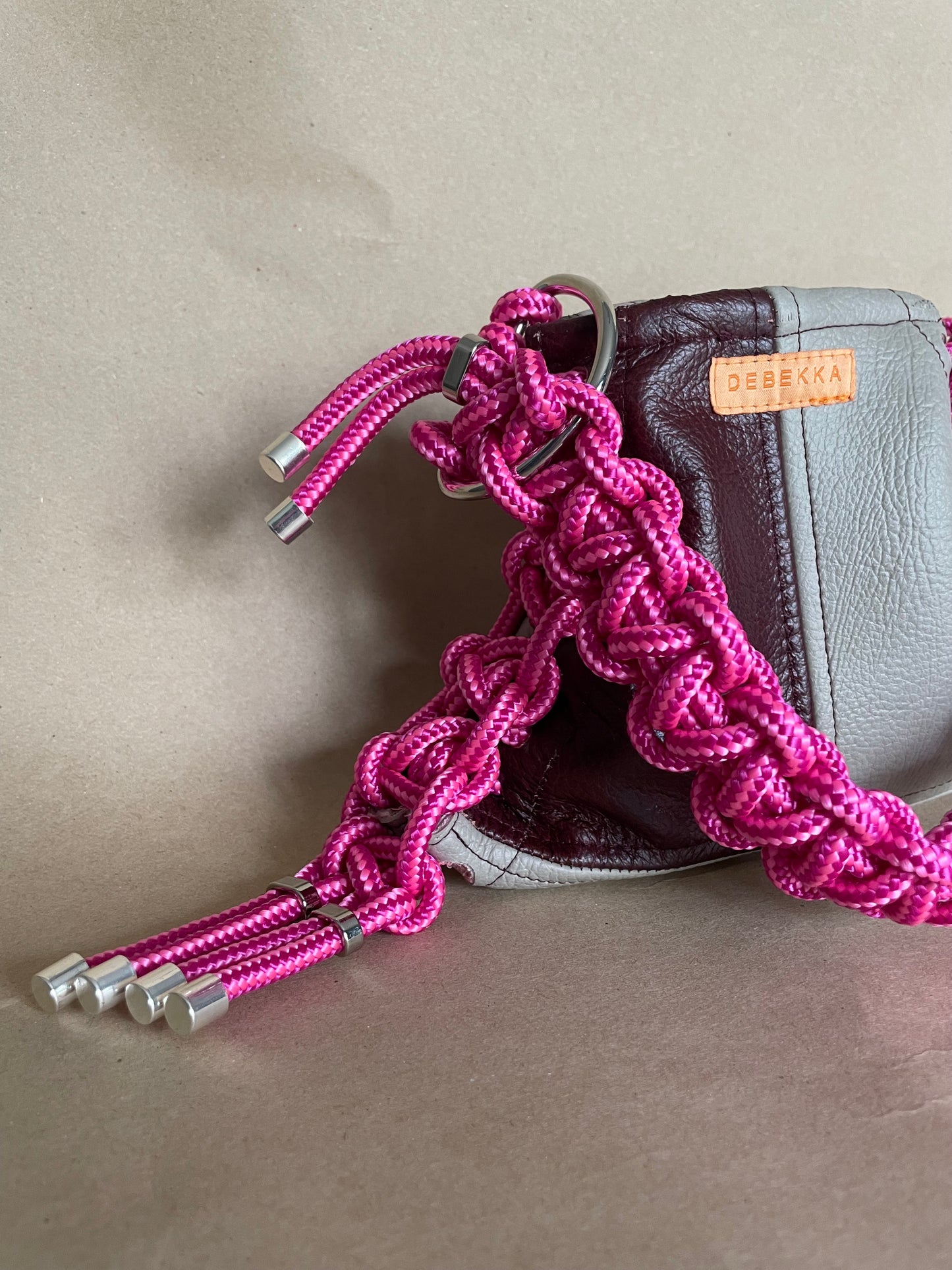 Waste knot, Want knot - F*chsia mini
